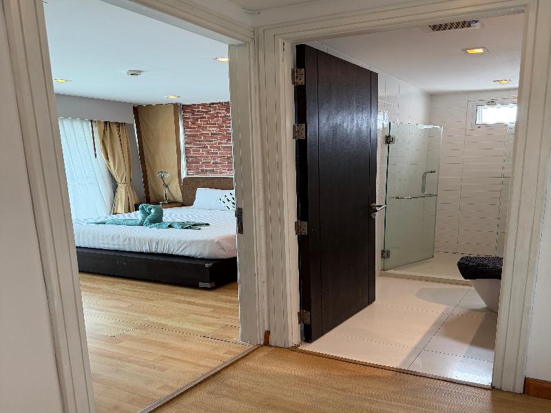 P Residence Thonglor image
