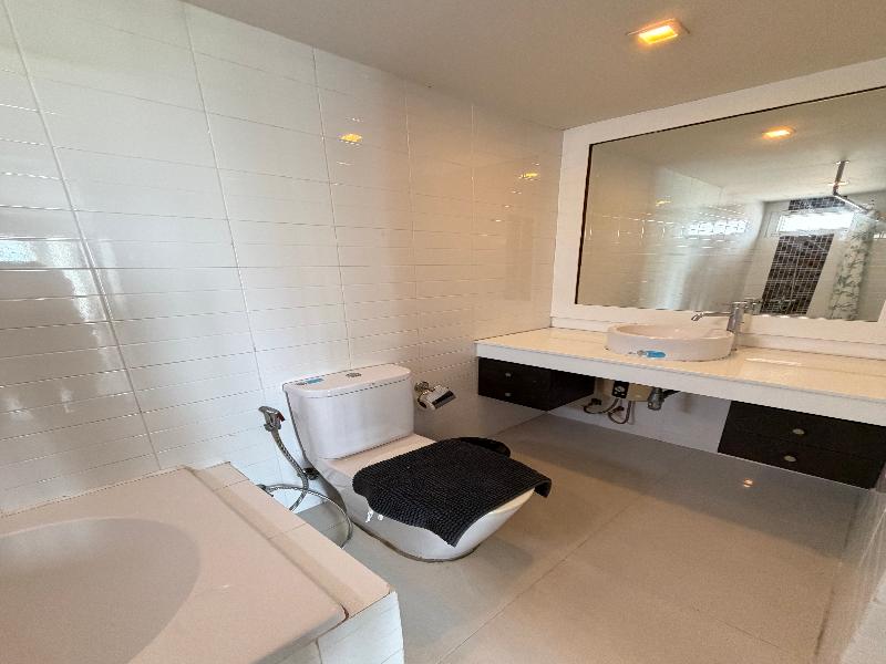 P Residence Thonglor image