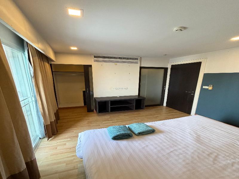 P Residence Thonglor image