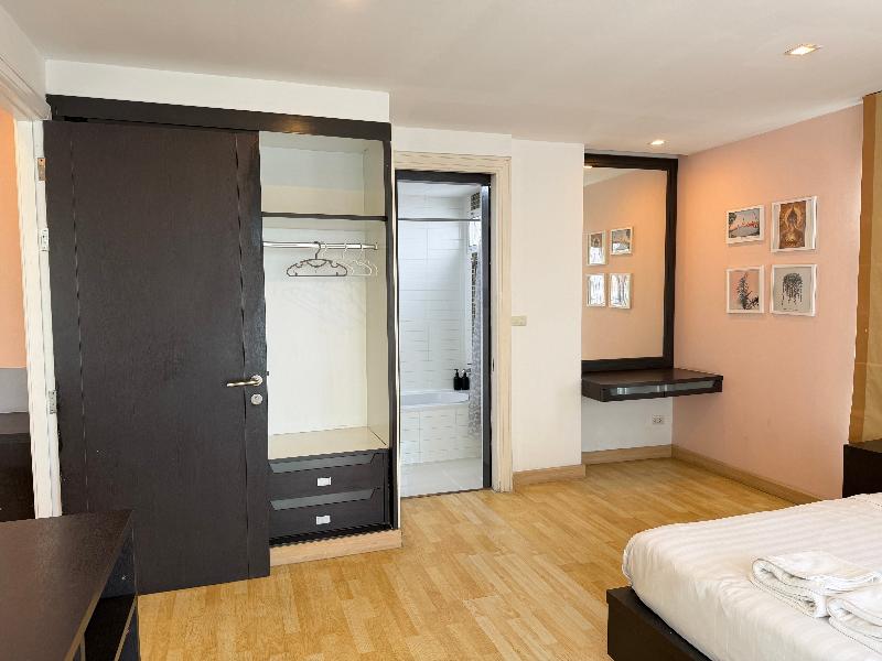 P Residence Thonglor image