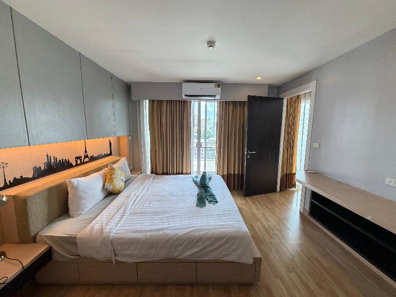 P Residence Thonglor image