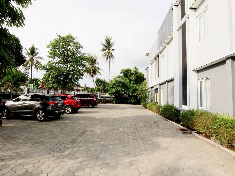 Alzara Hotel Syariah image