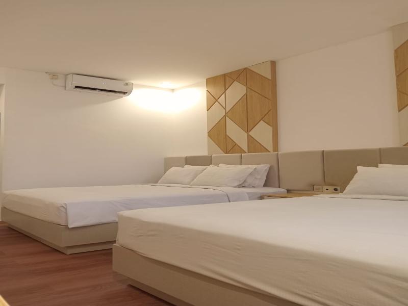 Alzara Hotel Syariah image