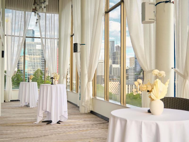 Stay in style at Mercure Brisbane Spring Hill