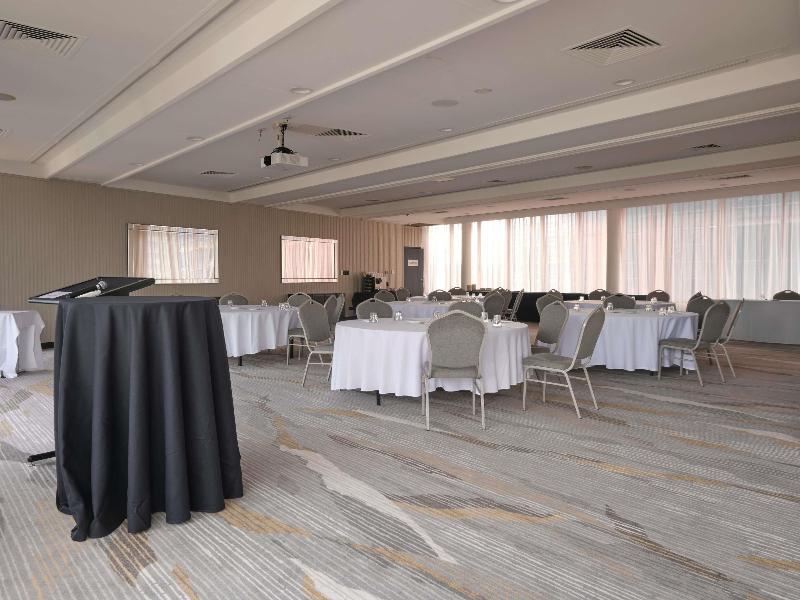 Stay in style at Mercure Brisbane Spring Hill