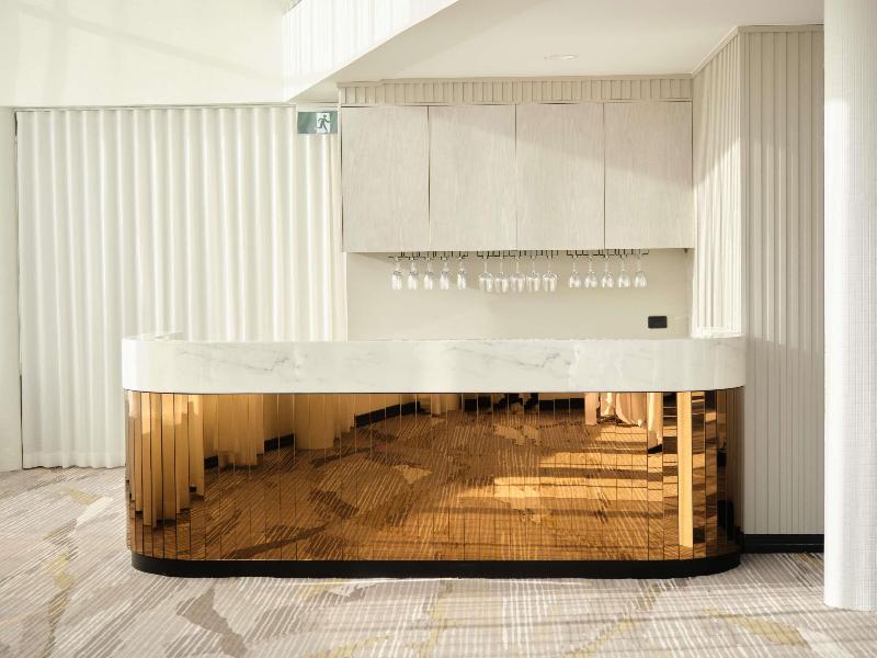 Stay in style at Mercure Brisbane Spring Hill