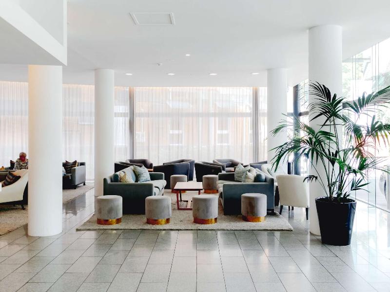 Stay in style at Mercure Brisbane Spring Hill