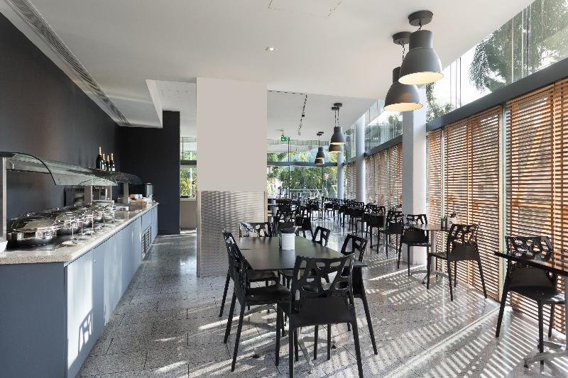 Stay in style at Mercure Brisbane Spring Hill