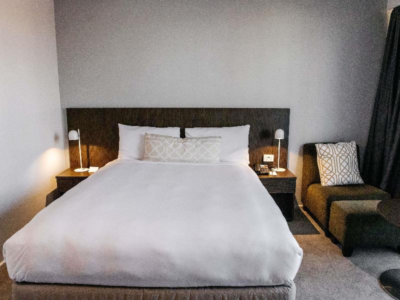 Stay in style at Mercure Brisbane Spring Hill