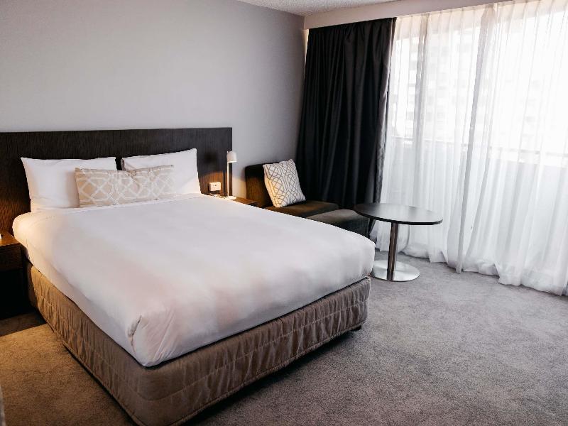 Stay in style at Mercure Brisbane Spring Hill