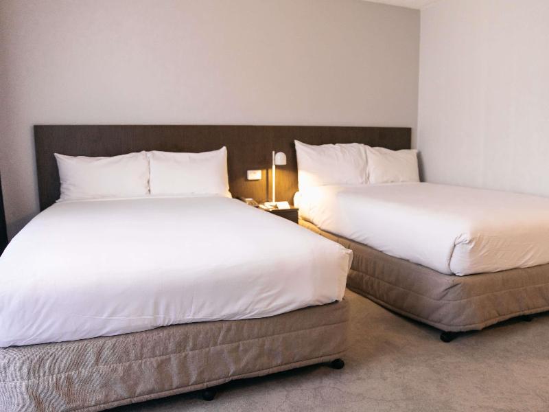 Stay in style at Mercure Brisbane Spring Hill