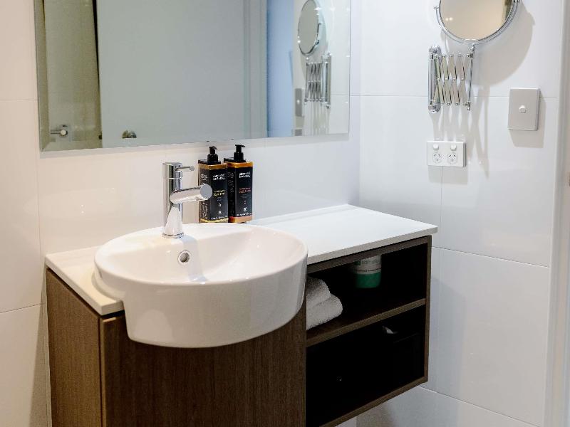 Stay in style at Mercure Brisbane Spring Hill