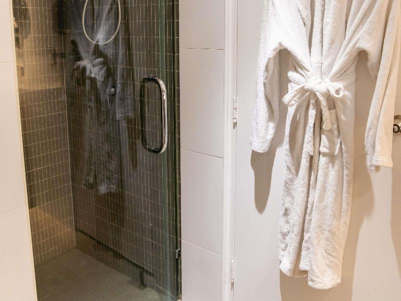 Stay in style at Mercure Brisbane Spring Hill