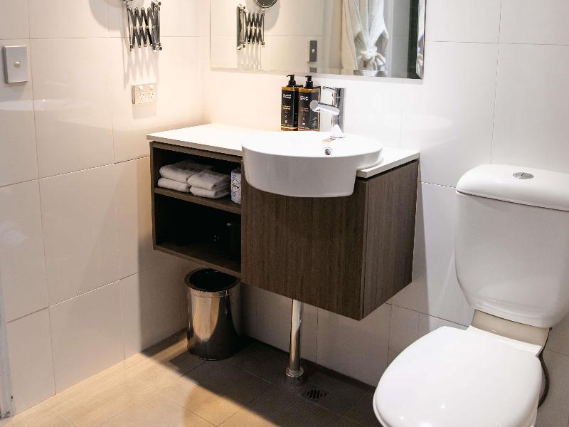 Stay in style at Mercure Brisbane Spring Hill