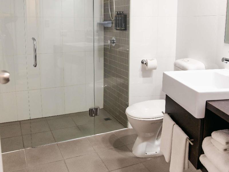 Stay in style at Mercure Brisbane Spring Hill