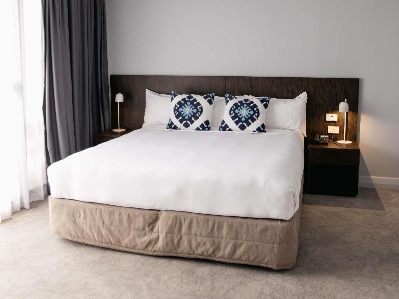 Stay in style at Mercure Brisbane Spring Hill