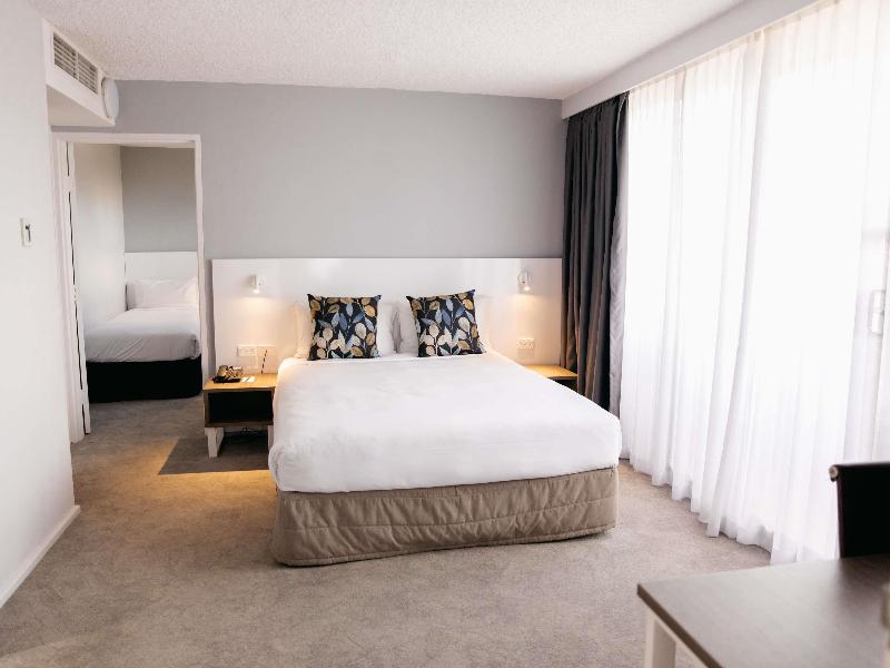 Mercure Brisbane Spring Hill image