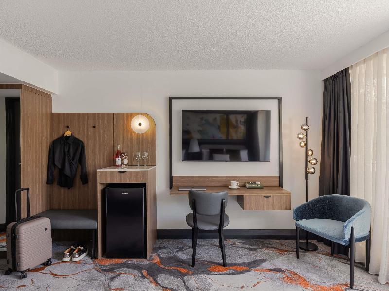 Mercure Brisbane Spring Hill image