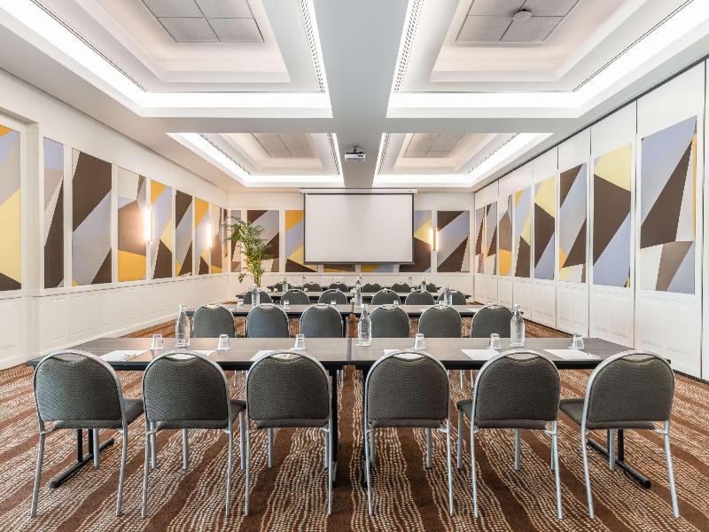 Mantra Legends Surfers Paradise image