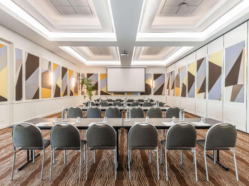 Mantra Legends Surfers Paradise image