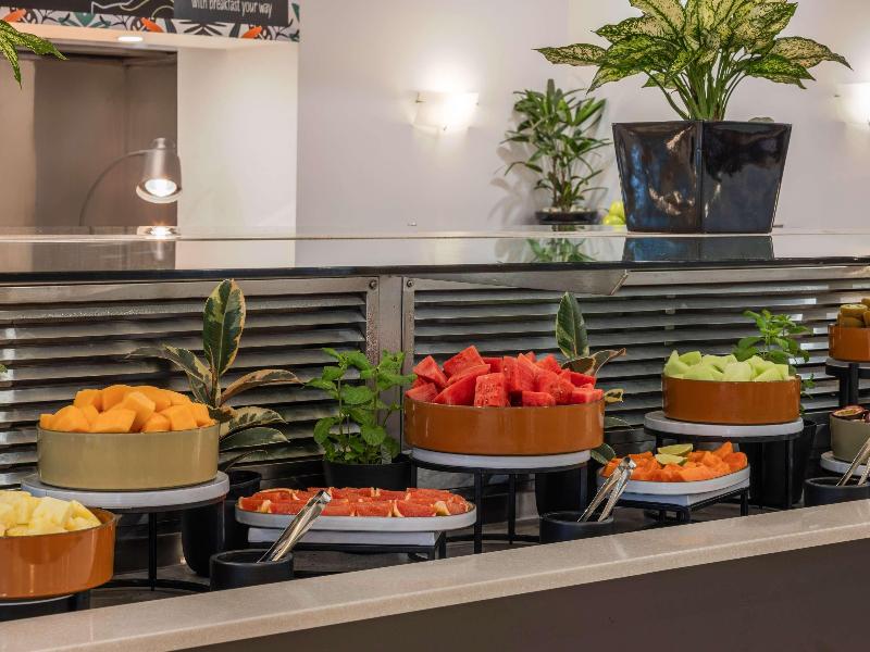 Mantra Legends Surfers Paradise image