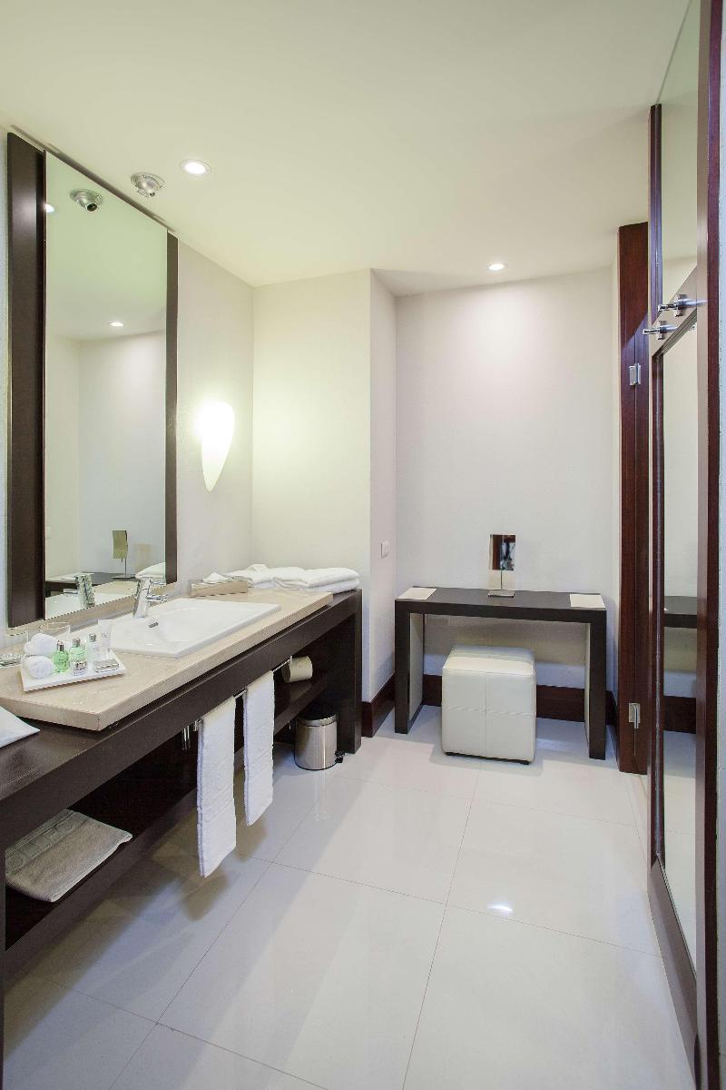 NH Collection Guadalajara Providencia image