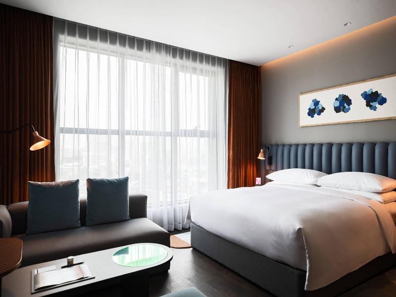 RYSE, Marriot Hotel, Autograph Collection image