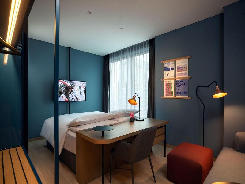 RYSE, Marriot Hotel, Autograph Collection image