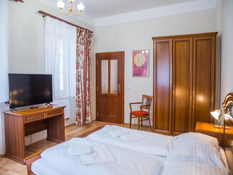 Little Quarter Hostel & Hotel image