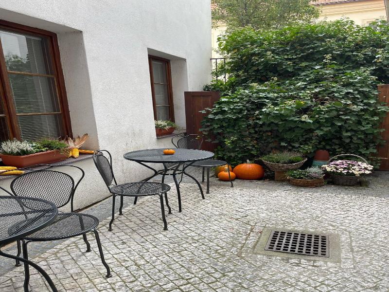 Little Quarter Hostel & Hotel image