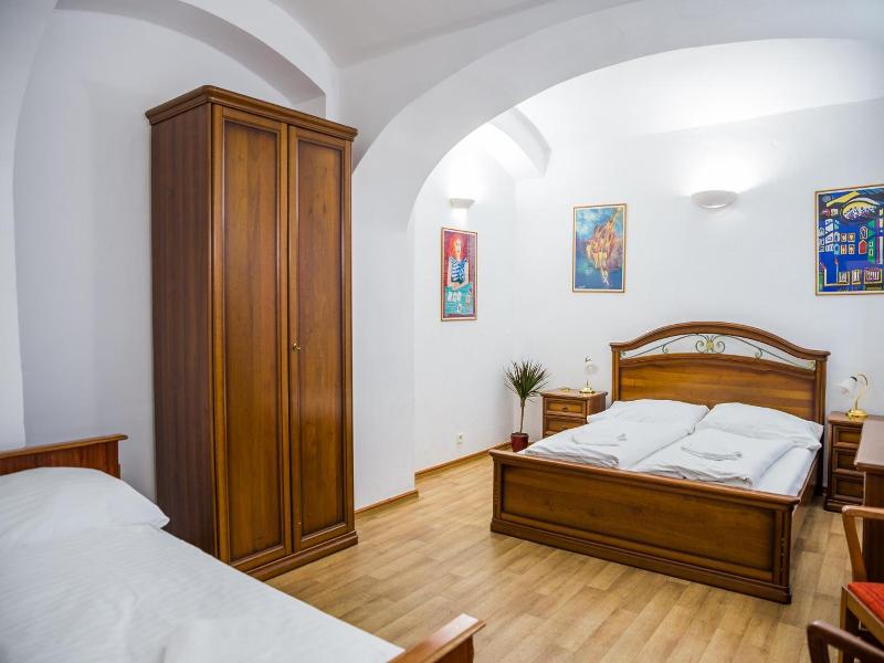 Little Quarter Hostel & Hotel image