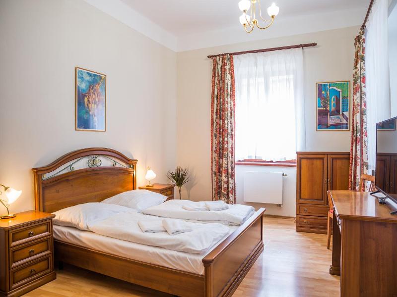 Little Quarter Hostel & Hotel image