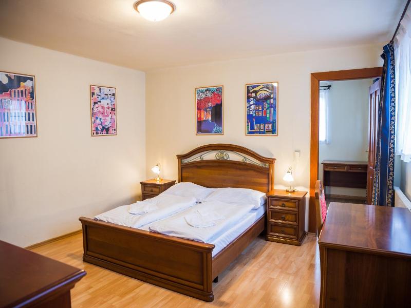 Little Quarter Hostel & Hotel image