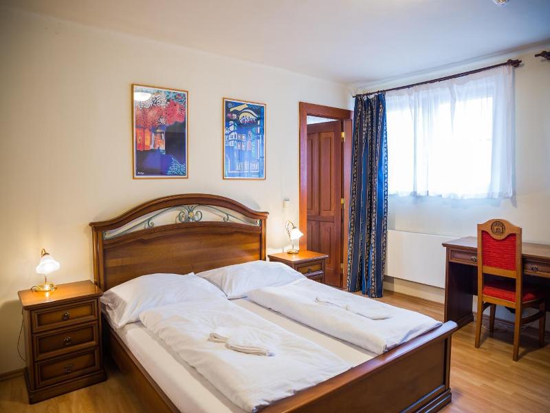 Little Quarter Hostel & Hotel image