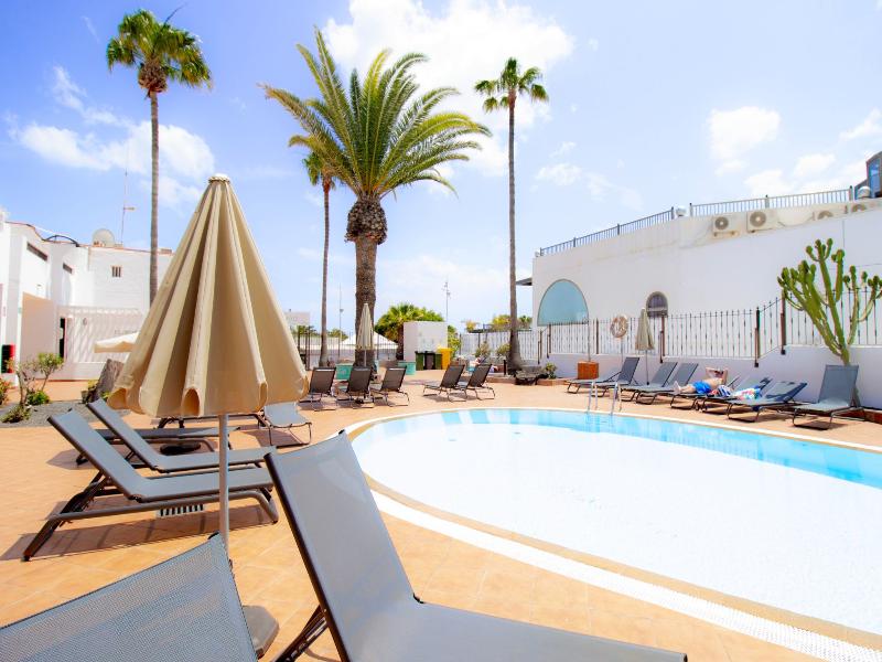 Apartamentos Flamingo image