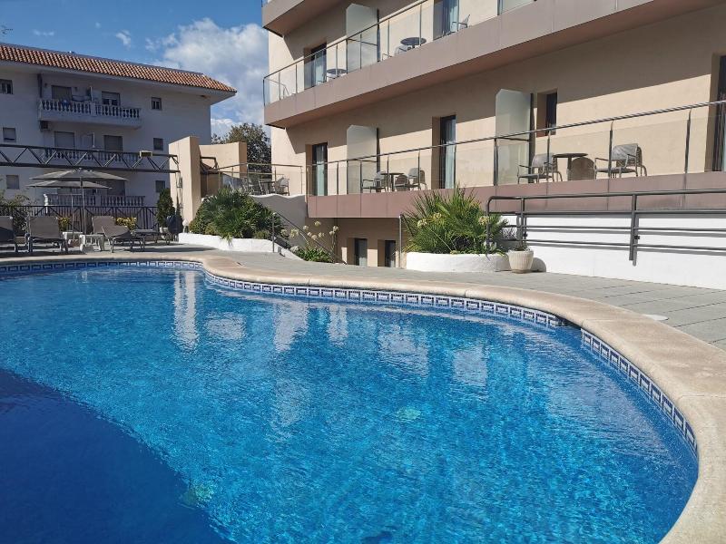 Petit Palau - Adults Only image