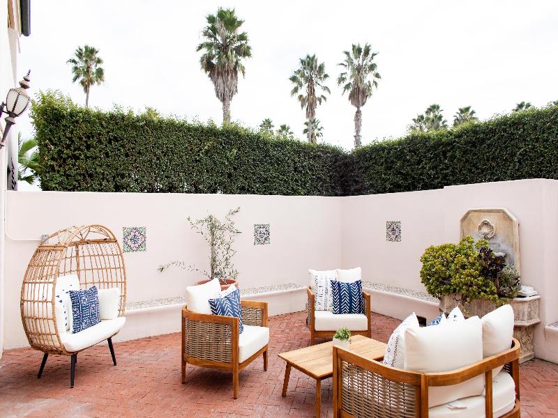 Hilton Santa Barbara Beachfront Resort image