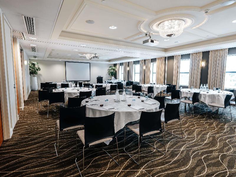 Novotel Christchurch Cathedral Square image
