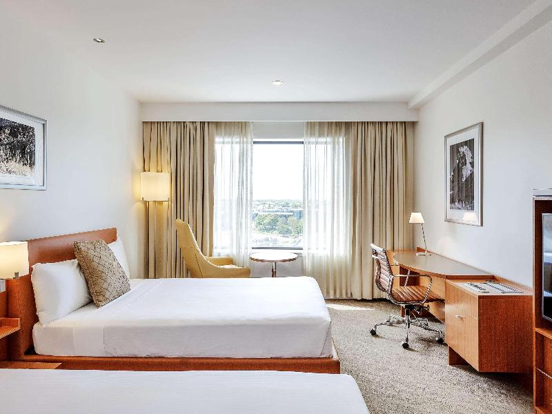 Novotel Christchurch Cathedral Square image