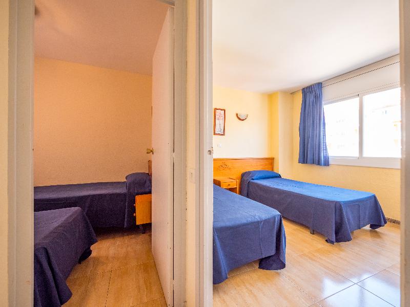 Bed room