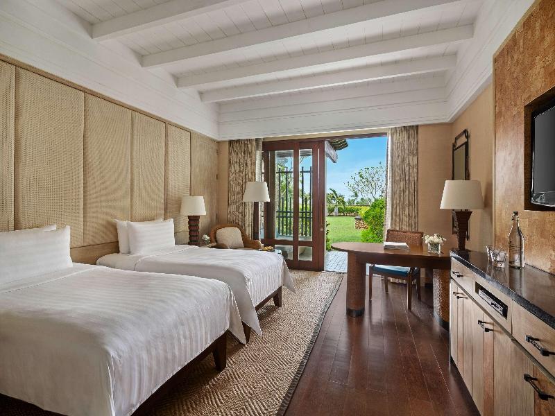 Shangri-La Boracay image