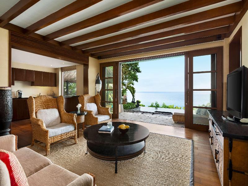 Shangri-La Boracay image