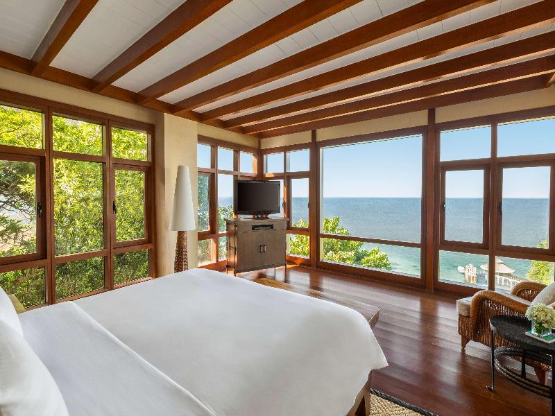 Shangri-La Boracay image