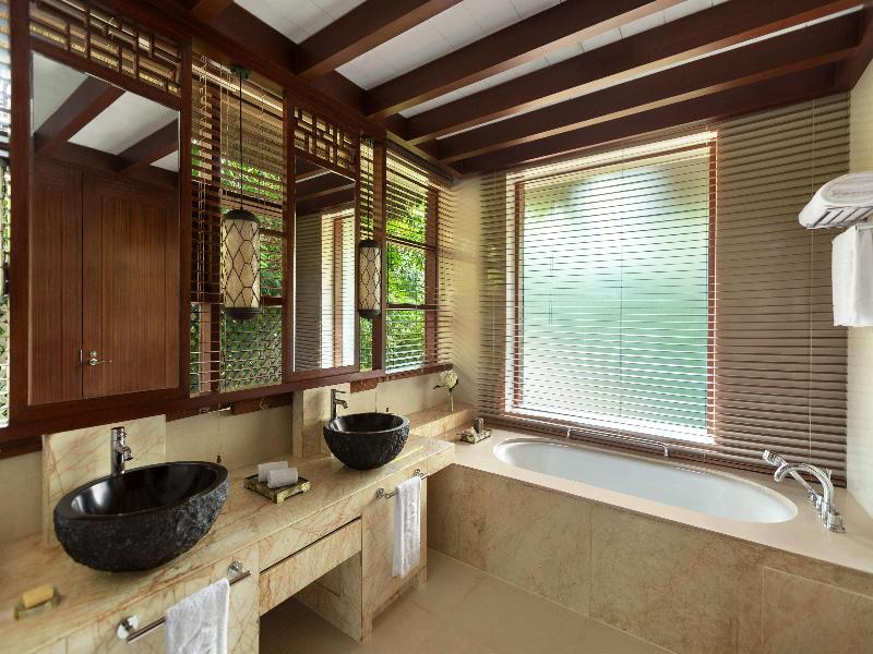 Shangri-La Boracay image