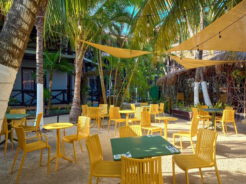 Holbox Dream Beachfront Hotel