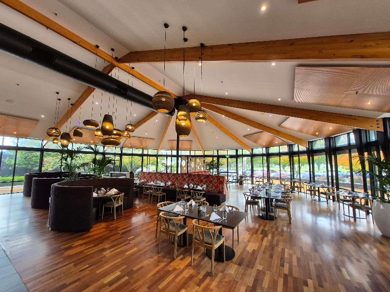 Novotel Rotorua Lakeside image