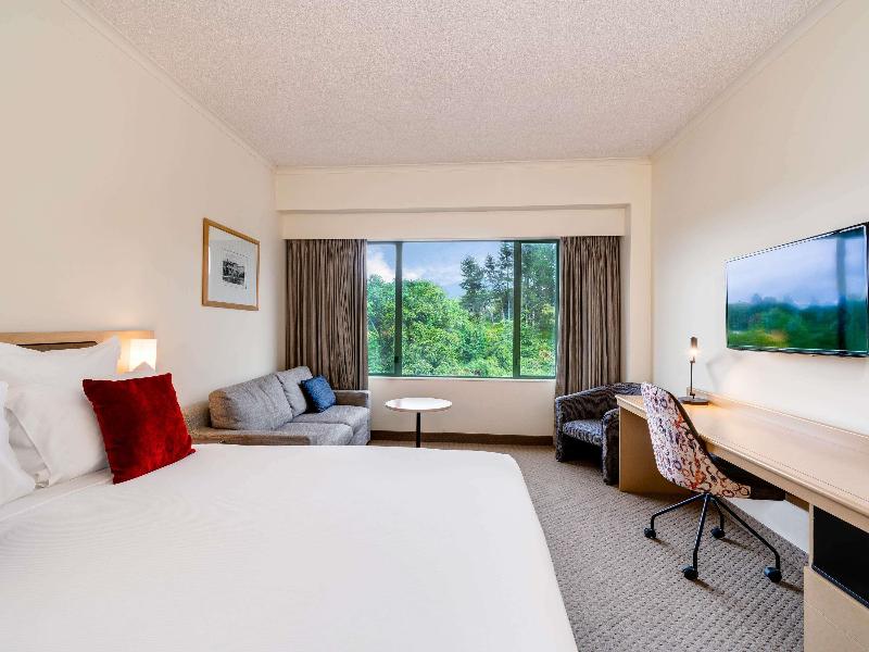 Novotel Rotorua Lakeside image