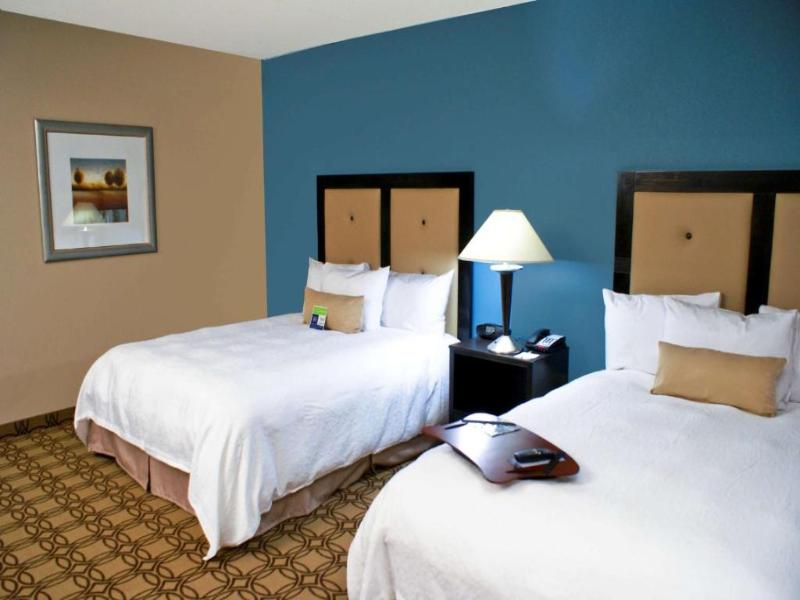 Hampton Inn & Suites Charlotte Airport image