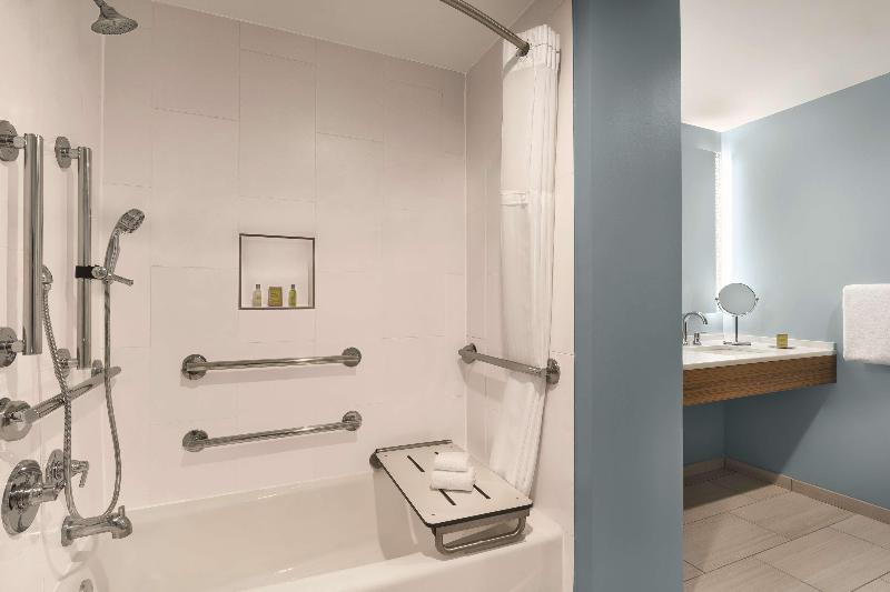 DoubleTree by Hilton Tampa Rocky Point Waterfront image