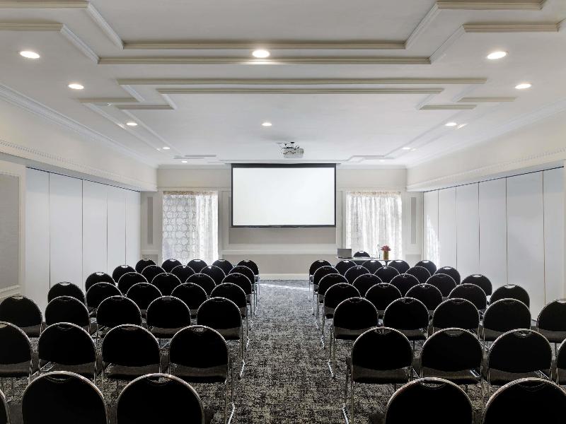 Movenpick Hotel Auckland image